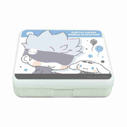 小物ケース｢呪術廻戦 渋谷事変×サンリオキャラクターズ｣06/五条 悟×シナモロール(コラボイラスト)