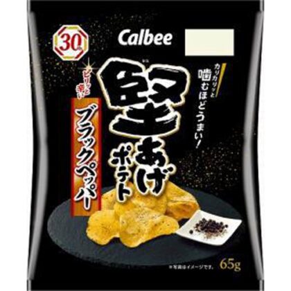 カルビー 堅あげポテトブラックペッパー ６５ｇ △ 【購入入数１２個】